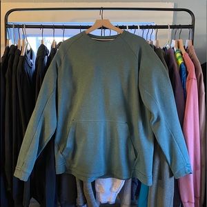 Nike LGG crew neck sweatshirt